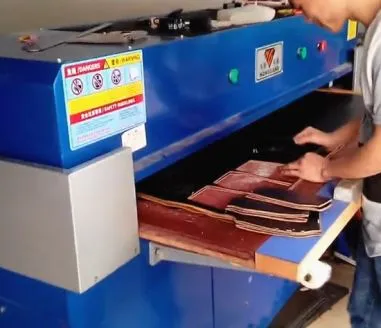 Stroj za stiskanje usnja